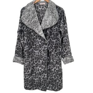 Stan Herman Wrap Front Robe Womens Small Gray Cheetah Print Fleece Pockets